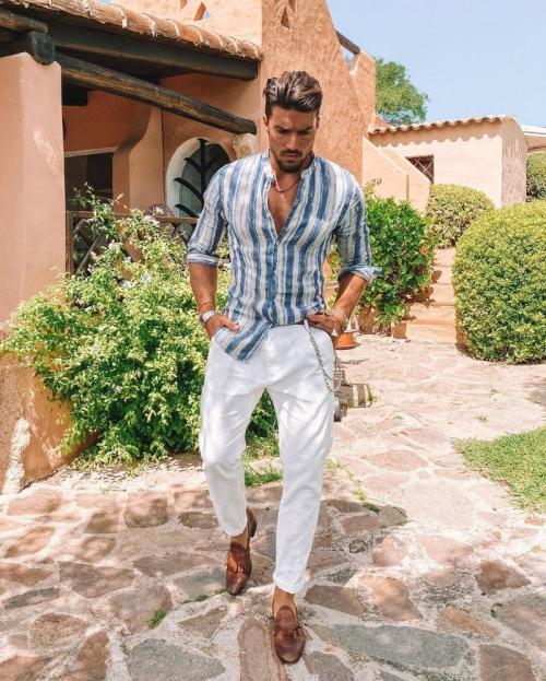 Что одеть под белые брюки мужчине. 9 интересных образов, которые показывают, что белые брюки мужчинам можно смело носить и зимой, и летом