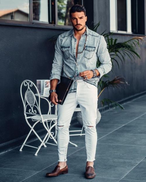 Что одеть под белые брюки мужчине. 9 интересных образов, которые показывают, что белые брюки мужчинам можно смело носить и зимой, и летом