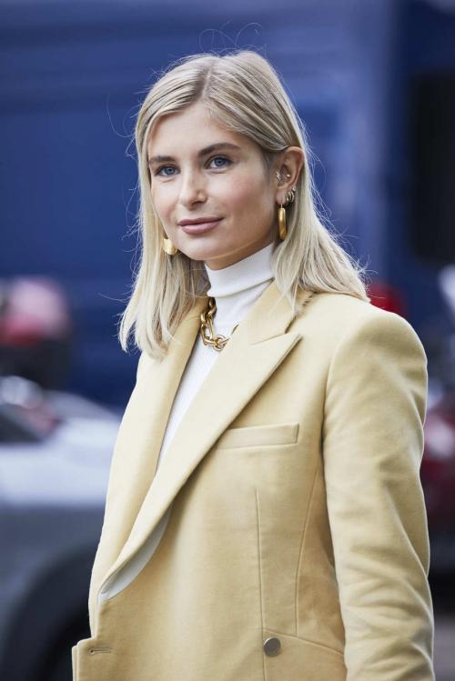 Удобные стрижки на средние волосы. Модные и удобные стрижки на средние волосы: галерея фото причесок