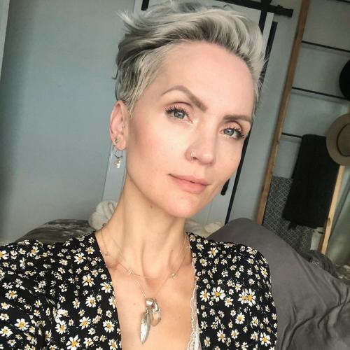 Стрижки после 40,50 лет. Особенности 37