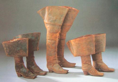 Зимние стильные комбинации: как правильно сочетать ботфорты на каблуке с одеждой 03 Зимние стильные комбинации: как правильно сочетать ботфорты на каблуке с одеждой 03