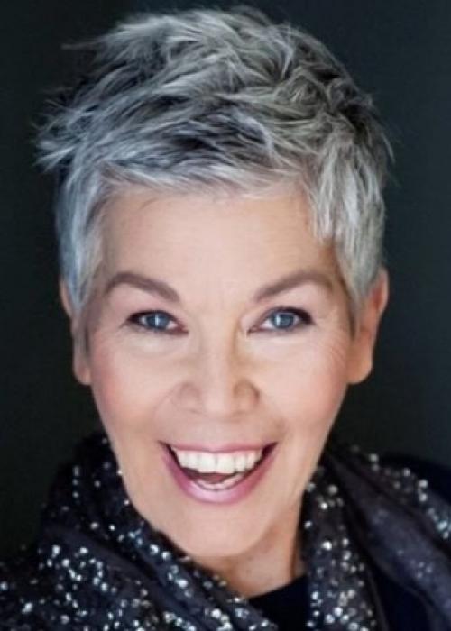 Стрижки после 40 лет на средние волосы. Модные тенденции стрижек 2021 на средние волосы для женщин после 40 лет 06