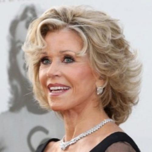 Стрижки после 40 лет на средние волосы. Модные тенденции стрижек 2021 на средние волосы для женщин после 40 лет 02