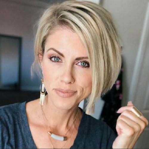 Стрижки для женщин 40 лет. Стрижки, не требующие укладки с названиями и фото для женщин после 40 лет