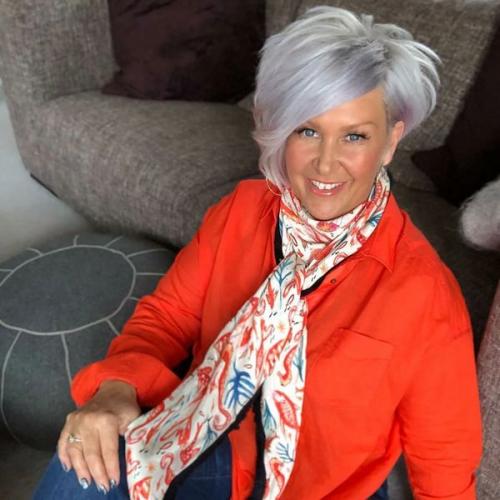 Стрижки для женщин после 45 лет, которые молодят 37 Стрижки для женщин после 45 лет, которые молодят 37