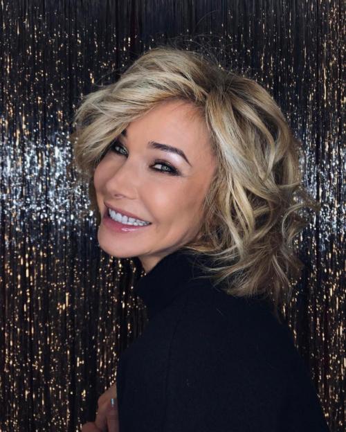 Прически для женщин 45 лет на средние волосы. Стильные стрижки для дам 45+