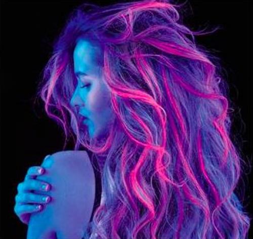 Как вплести цветные волосы на заколках. Как сделать цветные пряди на волосах?