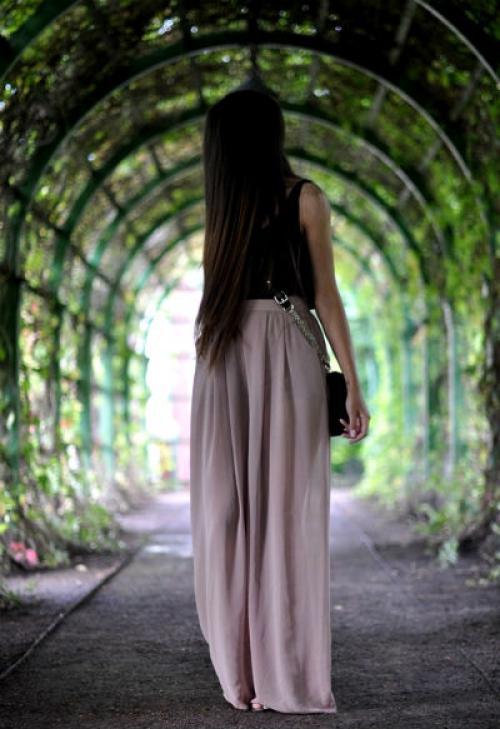 С какой верхней одеждой носить широкие брюки. Невероятно красивые широкие брюки или с чем носить широкие брюки