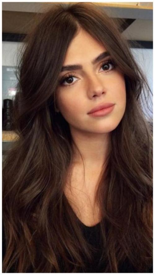 Челка шторка 2024: простой туториал для подстрижки 11 Челка шторка 2024: простой туториал для подстрижки 11