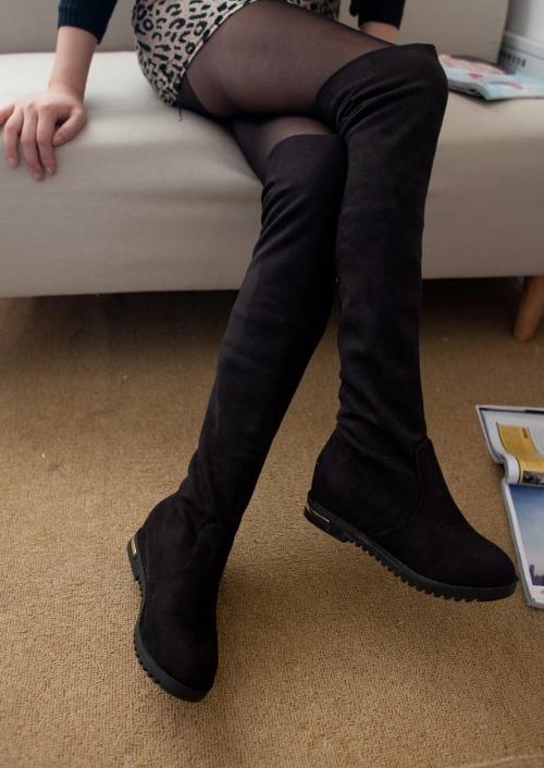 Что носить с ботфортами без каблука. Особенности и преимущества