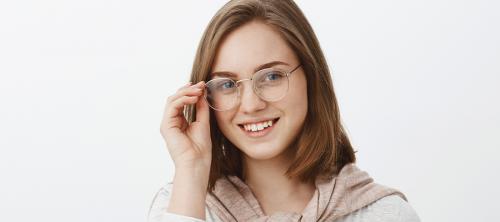 Какие очки подходят для круглого лица. Идеальные очки для круглого лица