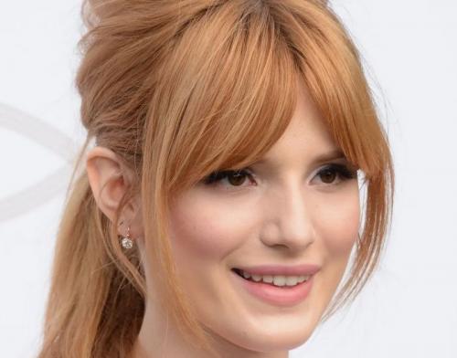 Черные волосы: как выбрать и применить челку шторка 2024 19 Черные волосы: как выбрать и применить челку шторка 2024 19