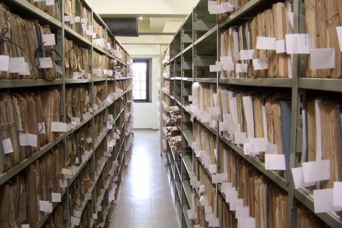 Как узнать биографию человека. Где искать биографическую и генеалогическую информацию