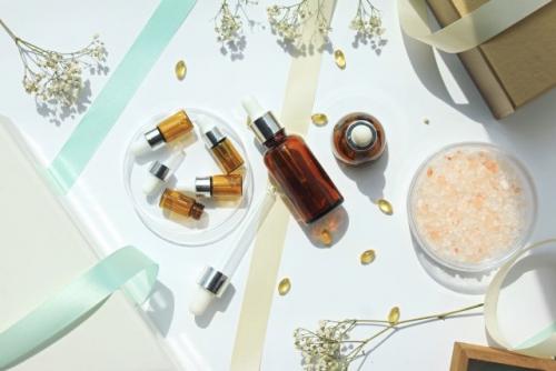 Как сделать бумажную косметику с помощью Discover?