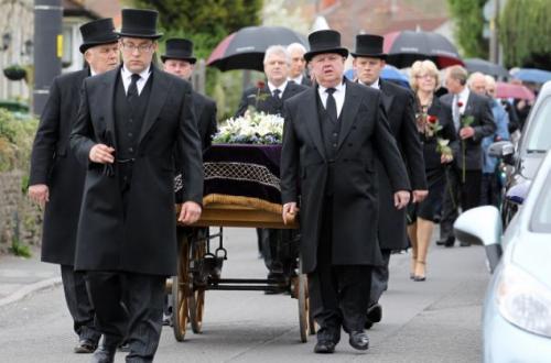 Что в психологии означает черный цвет. Цвет в психологии. Черный. Заметки арт-терапевта. 01 Что в психологии означает черный цвет. Цвет в психологии. Черный. Заметки арт-терапевта. 01