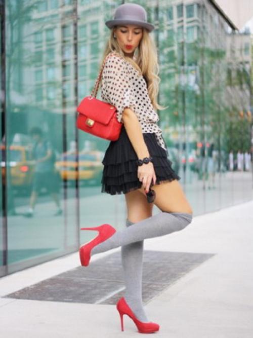 С чем носить высокие гольфы выше колена в 2022 году. С чем носить высокие гольфы – фото и описание модных вариантов 23 С чем носить высокие гольфы выше колена в 2022 году. С чем носить высокие гольфы – фото и описание модных вариантов 23