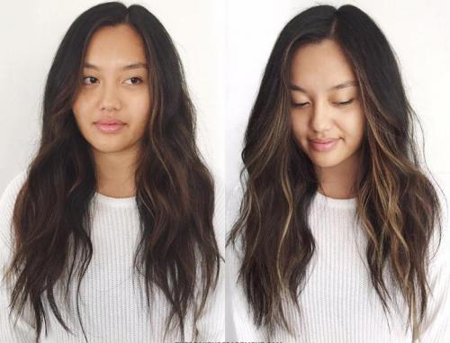 Светлые пряди у лица самостоятельно. Мелирование прядей на темные волосы в домашних условиях: 10 простых шагов