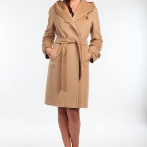 Бежевое пальто с какой обувью носить. С чем носить бежевое пальто