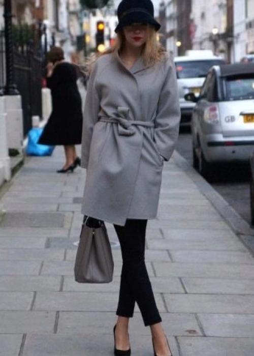 Как и с чем носить женское приталенное пальто. С чем носить женское пальто? 23