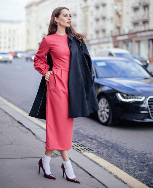 Как и с чем носить женское приталенное пальто. С чем носить женское пальто? 08