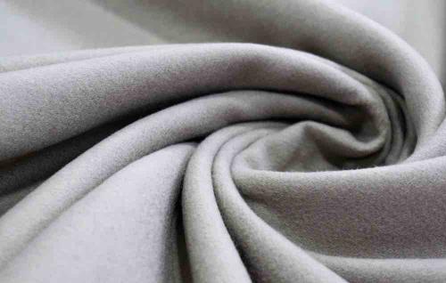 Пальто на зиму состав. Характеристики материалов для пошива пальто — плюсы и минусы