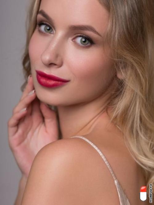 Как правильно ухаживать за живыми волосами и паклей