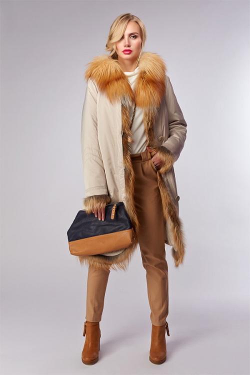 С чем носить зимнее пальто с мехом. Зимнее пальто с меховым воротником — модные фасоны и модели