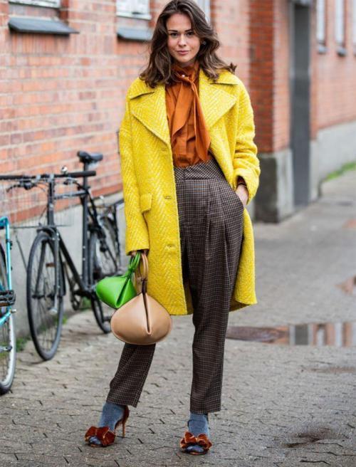 С чем носить пальто весной 2022 года. Тренды сезона весны 2022 года
