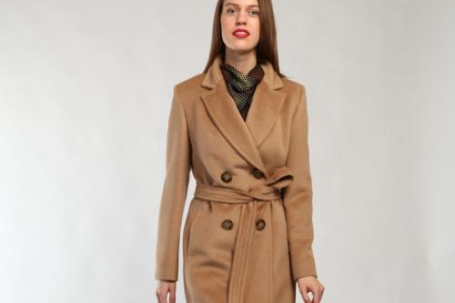 Бежевое пальто сочетание цветов. Бежевое пальто: с чем носить, как сочетать