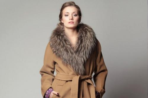 Бежевое пальто сочетание цветов. Бежевое пальто: с чем носить, как сочетать