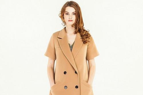 Бежевое пальто сочетание цветов. Бежевое пальто: с чем носить, как сочетать