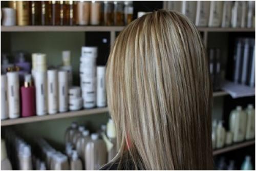 Как избежать повреждения волос при мелировании