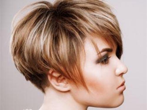 Блеск и свежесть: короткая стрижка для светлых волос 26 Блеск и свежесть: короткая стрижка для светлых волос 26