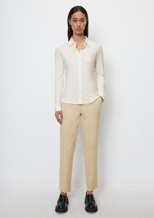 Белая рубашка: от офисного образа к творческому ремиксу 08 Белая рубашка: от офисного образа к творческому ремиксу 08