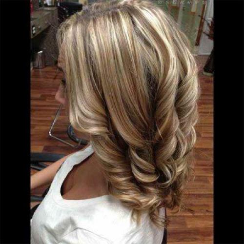 Переход от светлых волос к темным прядям: простой способ мелирования 04