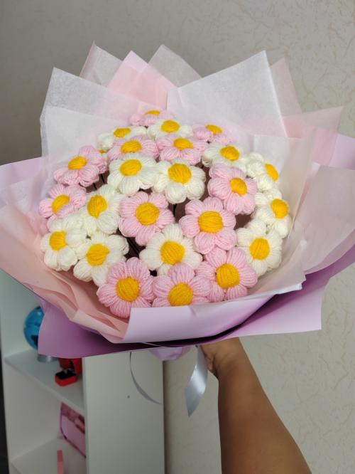 Какие виды вязаний можно использовать для создания вязаных цветов. Как я начала вязать ЦВЕТЫ из пряжи крючком