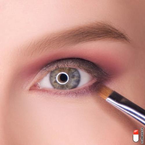 Как правильно наносить макияж поэтапно. Основы макияжа для начинающих