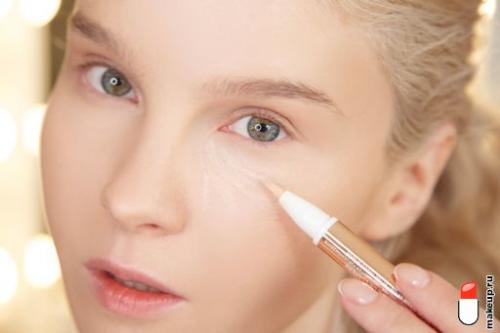 Как правильно наносить повседневный макияж. Элементарно, Ватсон: легкий макияж и его особенности