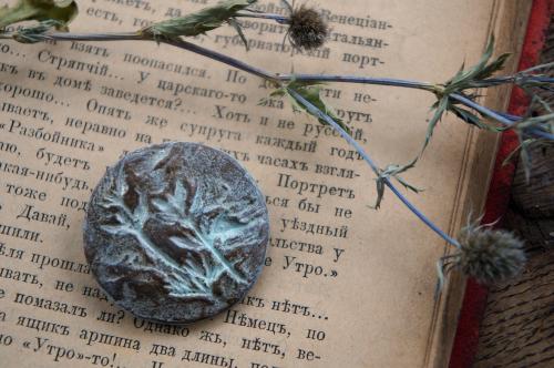 Как сделать брошь на шапку из керамики. МК Имитация керамики