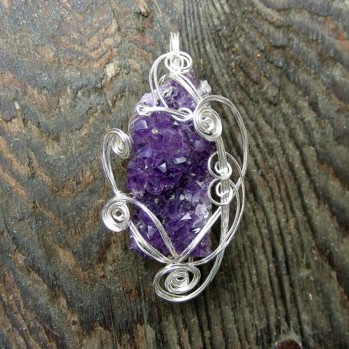 Как выбрать цвет бусин, чтобы они гармонировали с шапочкой. Cочетание цветов и материалов в изготовлении бижутерии