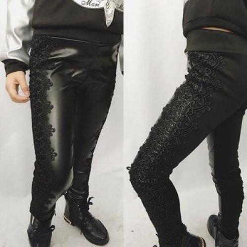 С чем носить кожаные лосины. С чем носить кожаные модные леггинсы, трендовые образы 2022 и советы стилистов