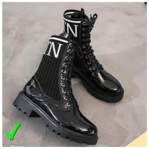 С чем носить ботинки на каблуке со шнуровкой. Какие ботинки со шнурками считаются модными?