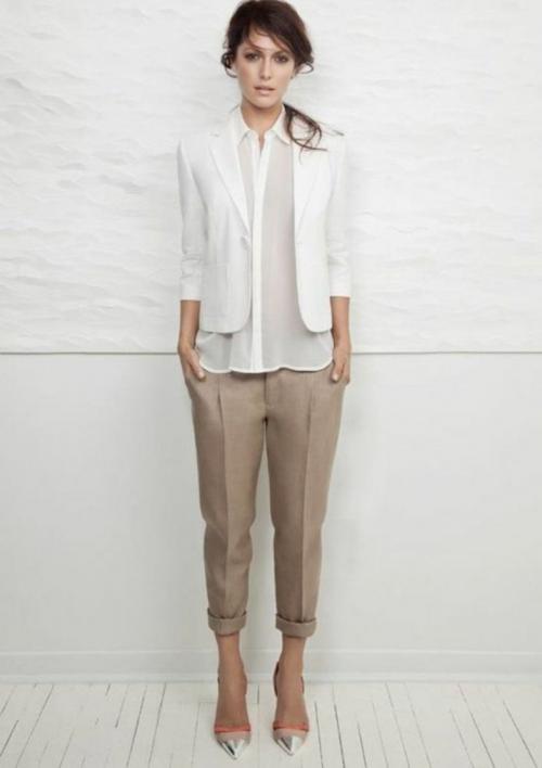 Коричневые брюки женские. С чем носить коричневые женские брюки — выбираем подходящий оттенок и стиль