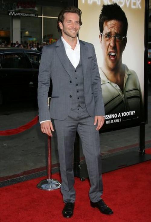 Обувь под серые брюки мужские. Как подобрать цвет обуви к брюкам? Мужские правила