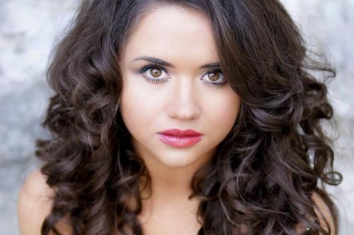 Какие прически с завесой челки лучше всего подходят для круглого лица. 15 лучших женских причесок для круглого лица