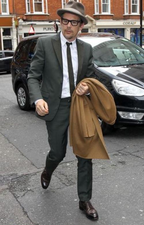 Обувь под брюки мужские. Как подобрать цвет обуви к брюкам? Мужские правила