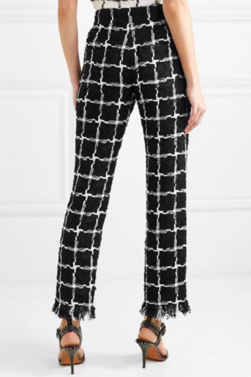 Брюки с завышенной талией клеш. Кому идут брюки с высокой талией