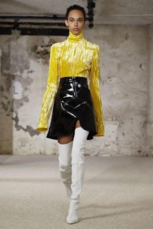 Замшевые сапоги короткие. Лучшие модели и цвета