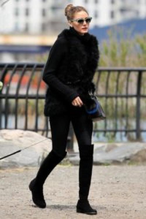 Черные замшевые сапоги с чем носить. С чем носить черные замшевые сапоги?