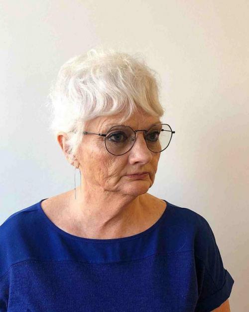 Челка-шторка для высокого лба: модная тенденция или вечный стиль 04 Челка-шторка для высокого лба: модная тенденция или вечный стиль 04